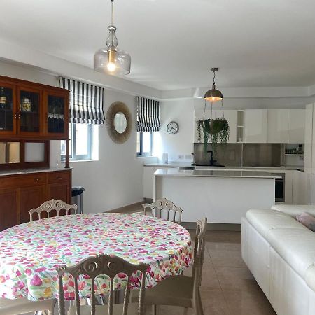 Cozy 2 Bedroom Apartment Near Seafront Gzira Exteriör bild