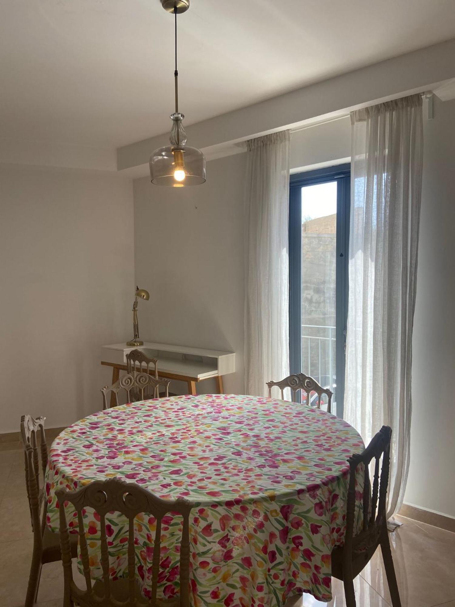 Cozy 2 Bedroom Apartment Near Seafront Gzira Exteriör bild