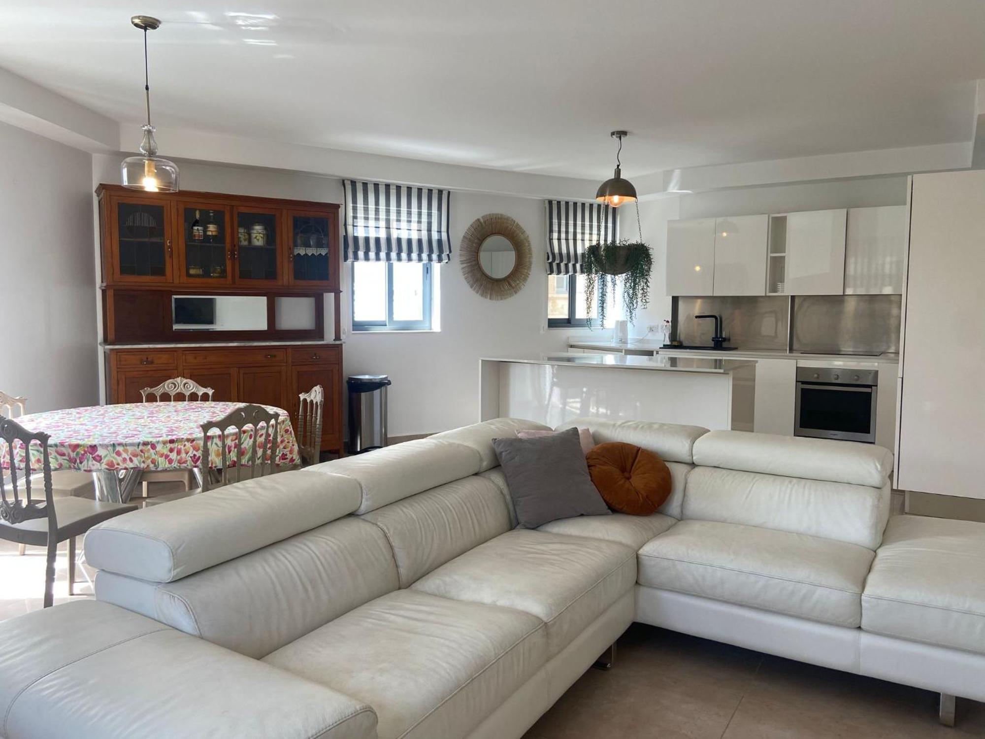 Cozy 2 Bedroom Apartment Near Seafront Gzira Exteriör bild